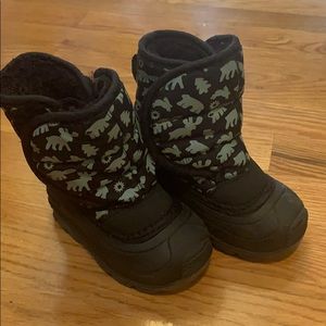 Kamik snow boots size 5